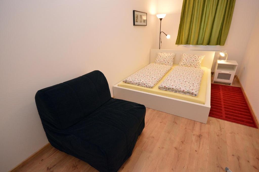 Toldi Apartments Pecs Room photo