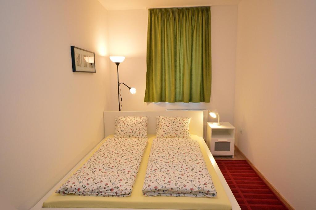 Toldi Apartments Pecs Room photo